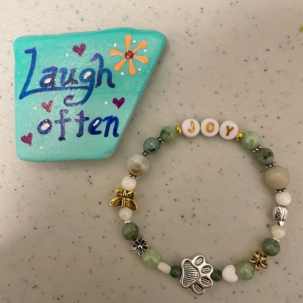 Green and Silver Beaded Bracelet, can be sized to order. Beautiful stones.